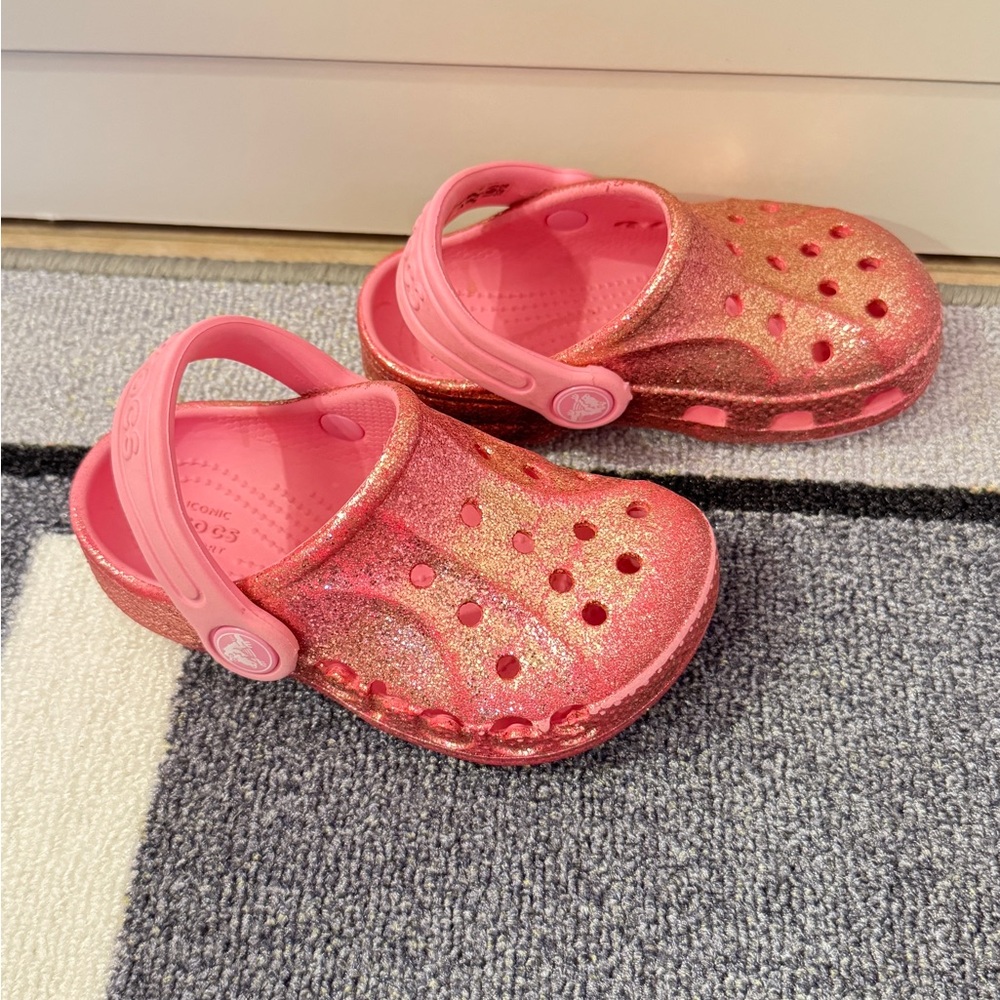 CROCS Glittery Pink Toddler C7 - Picture 3 of 8